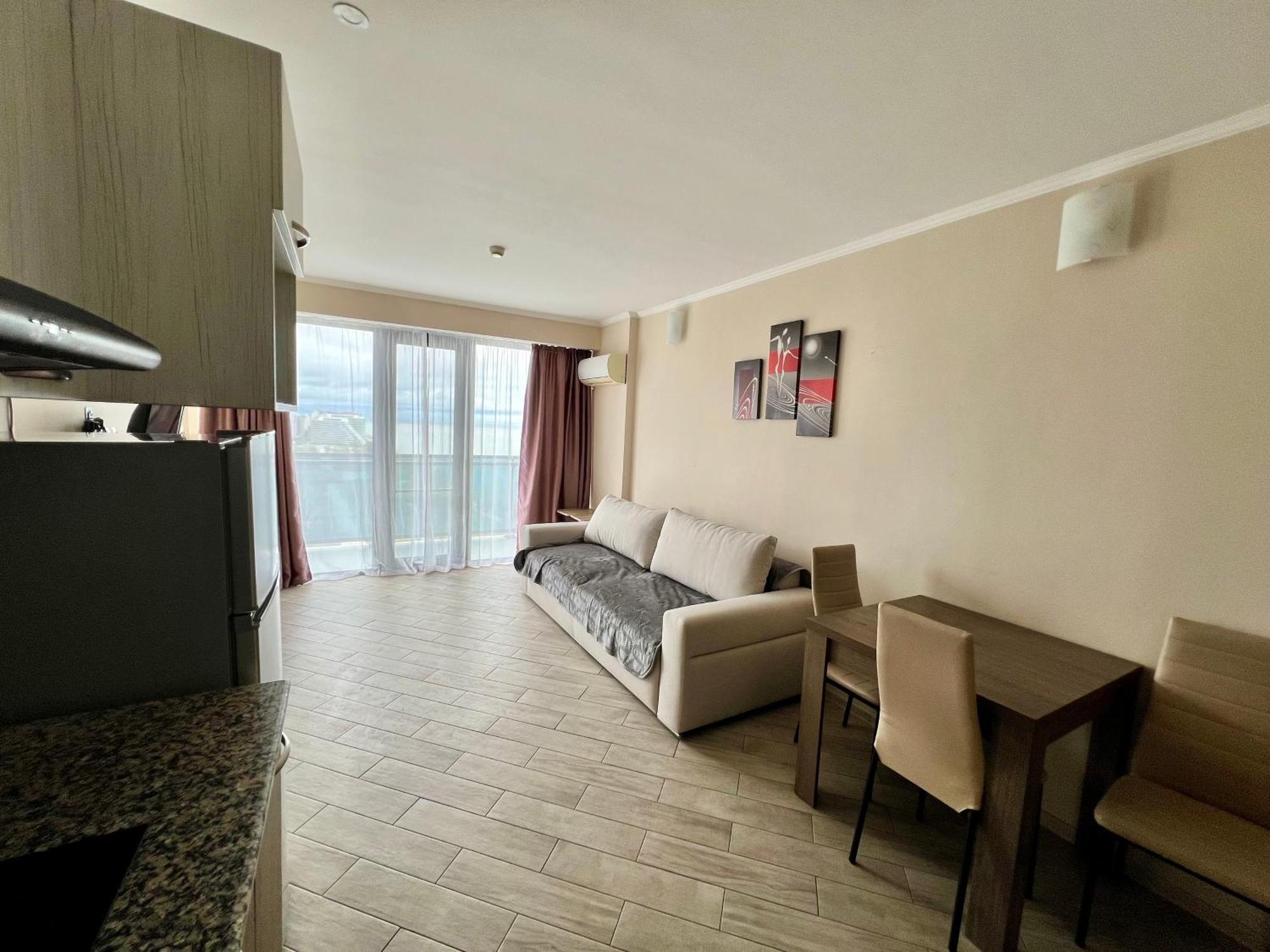 Orbi Beach Tower Batumi Exterior foto