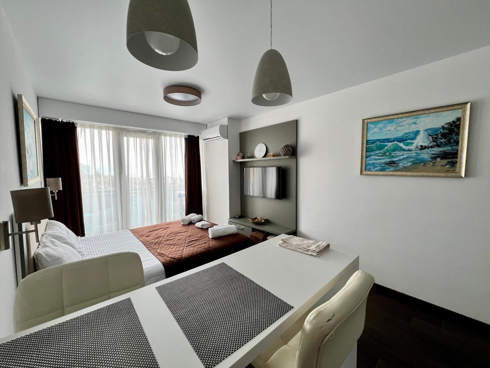 Orbi Beach Tower Batumi Exterior foto