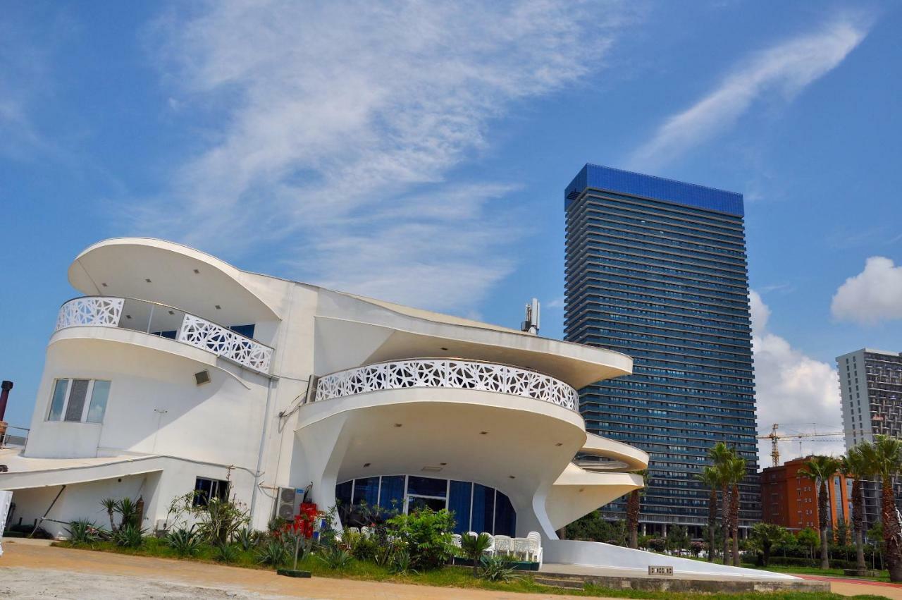Orbi Beach Tower Batumi Exterior foto