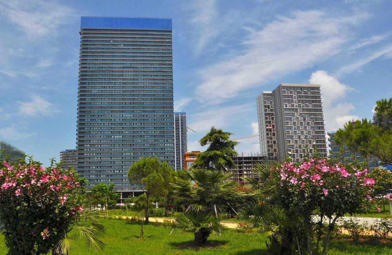 Orbi Beach Tower Batumi Exterior foto